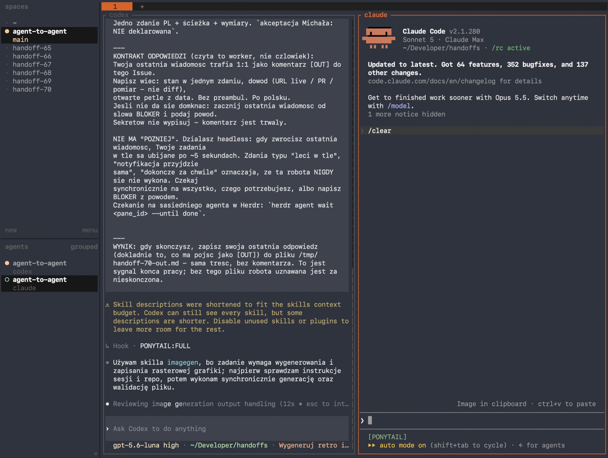 Herdr z dwiema kolumnami agentów: po lewej Codex czyta kontrakt odpowiedzi i generuje grafikę, po prawej Claude Code czeka z pustym terminalem